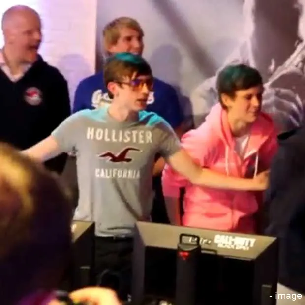 kampioenschap call of duty maakt de tong