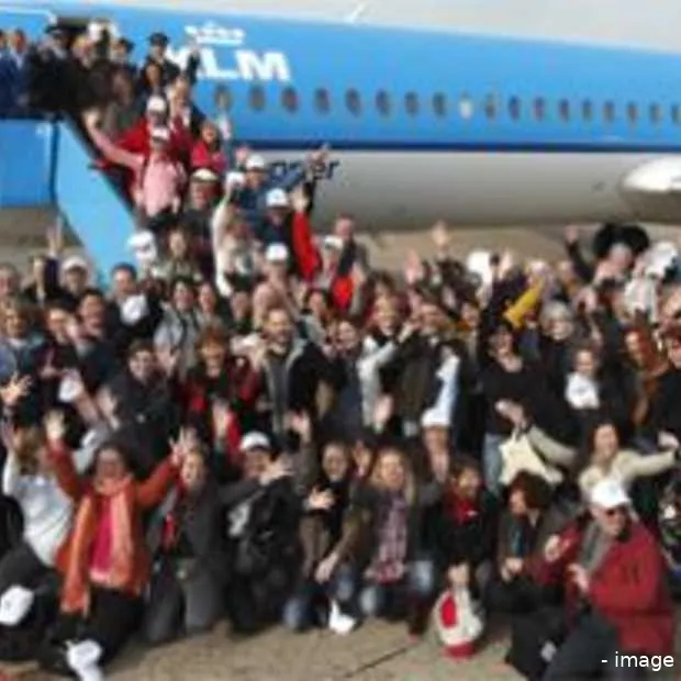 klm vliegt slijterijmeisje en haar 99 tw