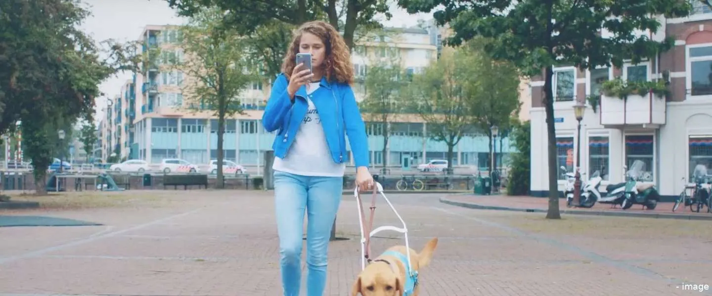 kngf ben smartphones blind