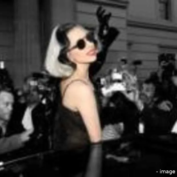 lady gaga bereikt de 10 miljoen volgers