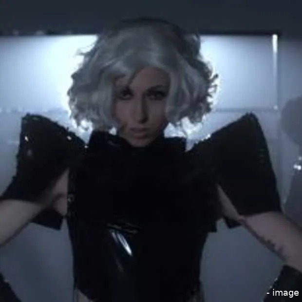 lady gaga ontvangt videoclip als eerbeto