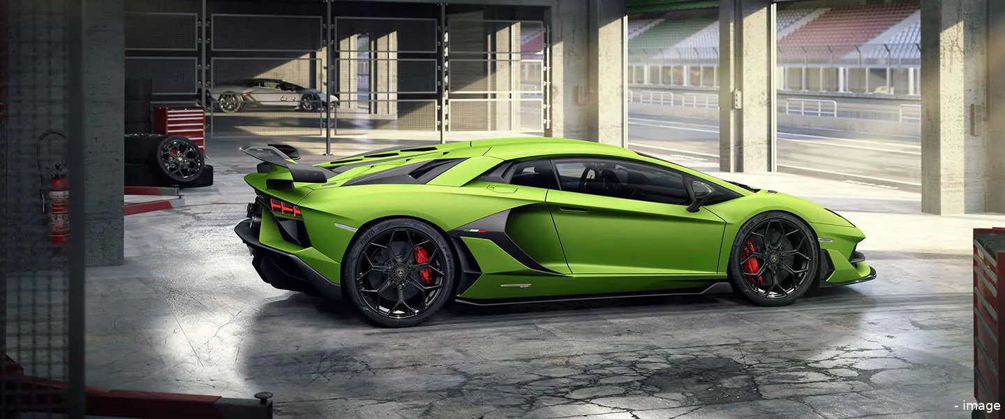 lamborghini aventador svj