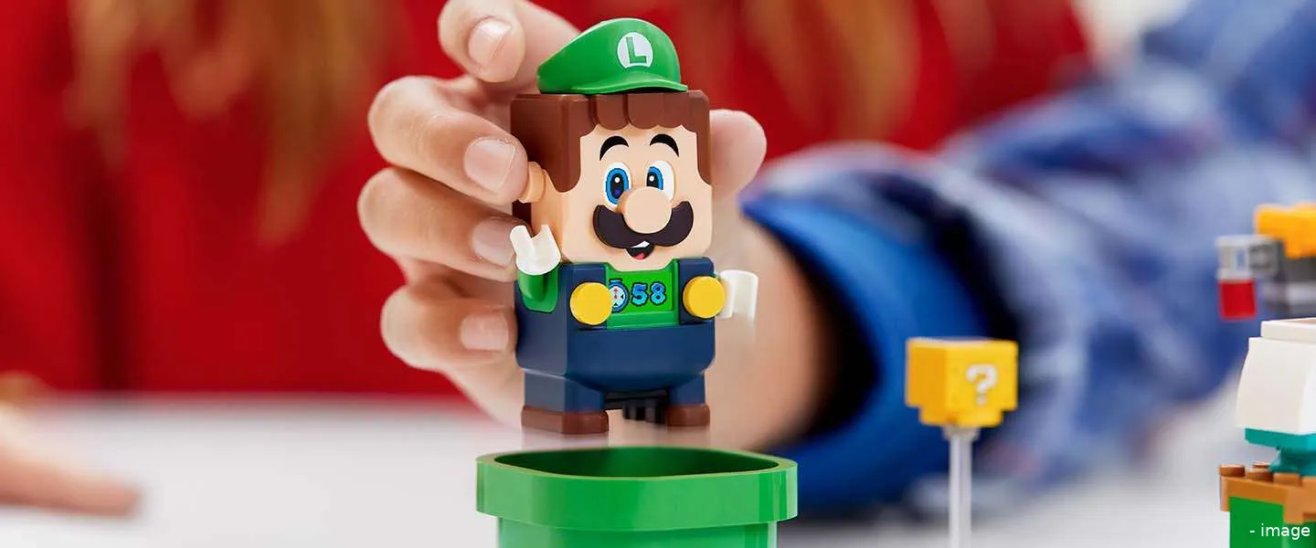 lego luigi