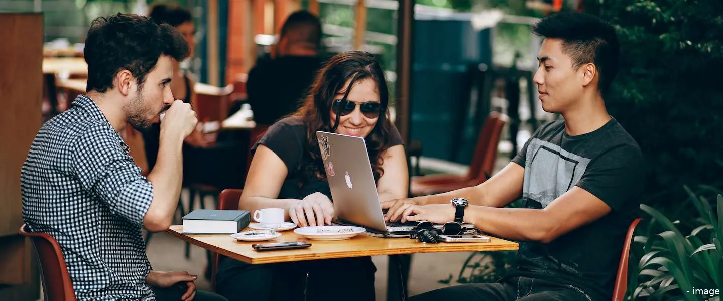 linkedin startups top 10