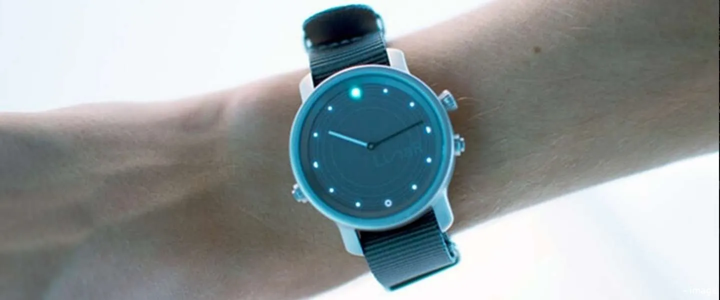lunar smartwatch zon