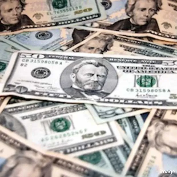 man even biljardair dankzij paypal