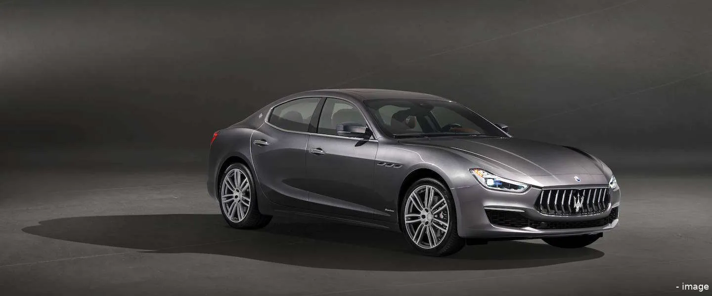 maserati ghibli granlusso