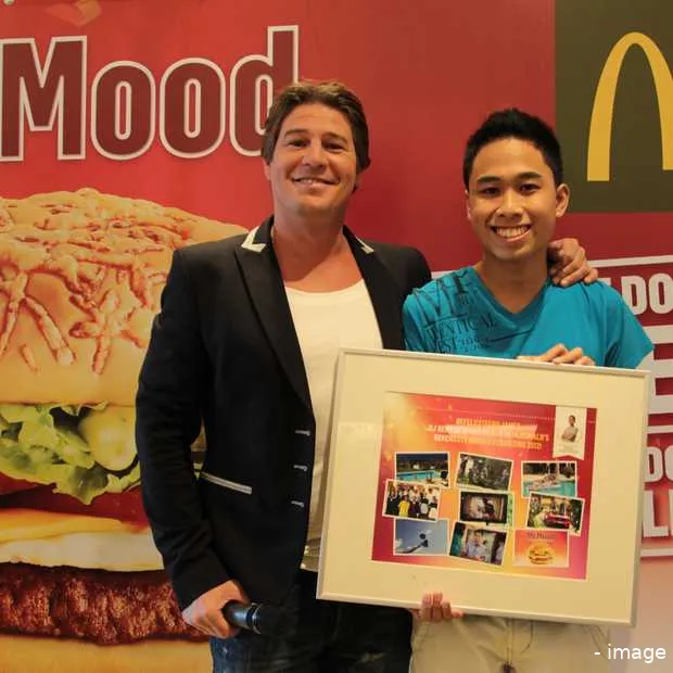 mcmood wint eerste co creatie campagne v