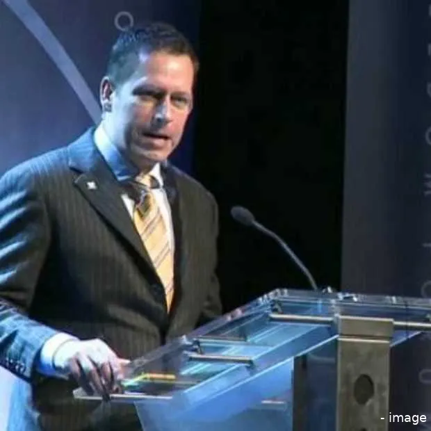 mede oprichter paypal op zoek naar nieuw