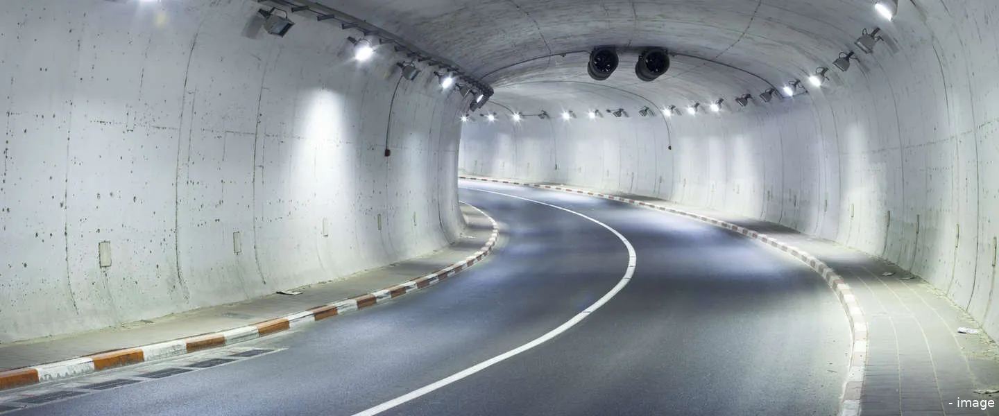 musk tunnels twitter