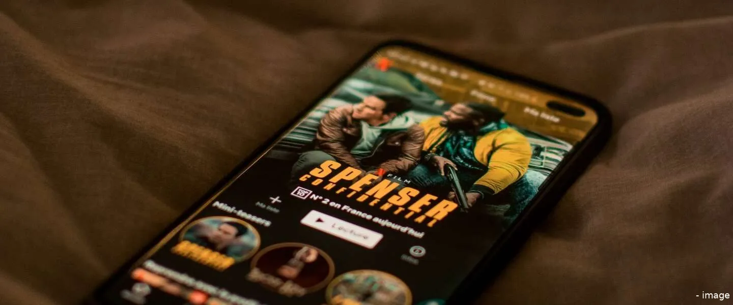 netflixmobile header 2