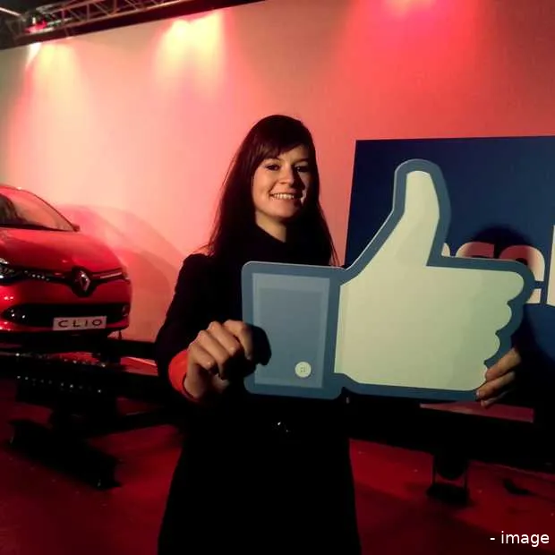 nieuwe renault clio krijgt fysieke likes