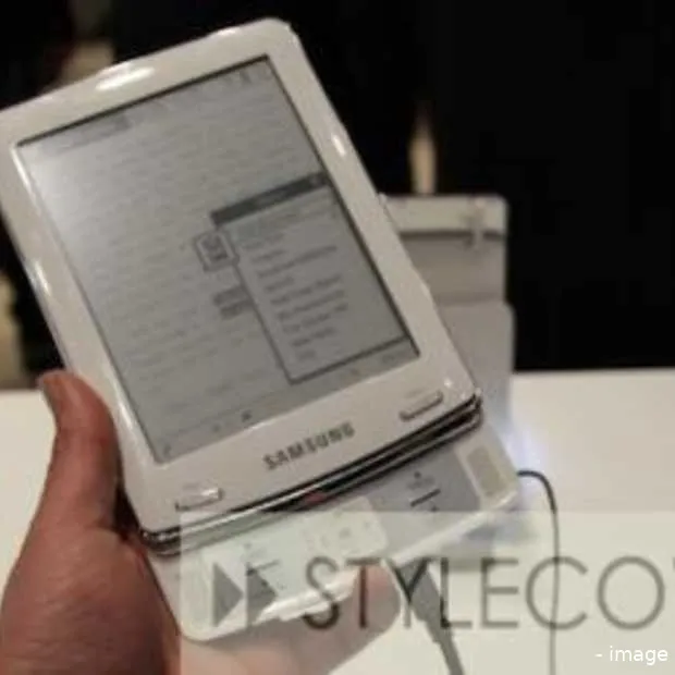 ook samsung mengt zich in de strijd van