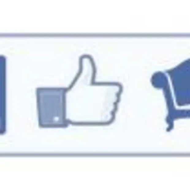 op de sofa bij facebook