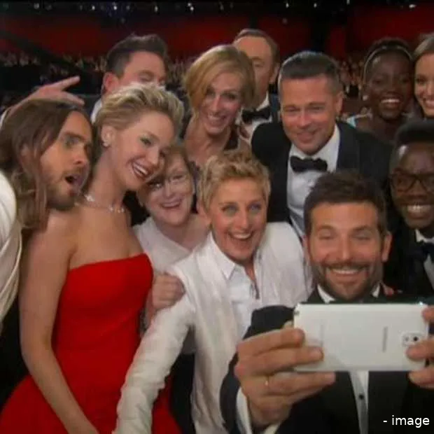 oscar host degeneres on stage met samsun