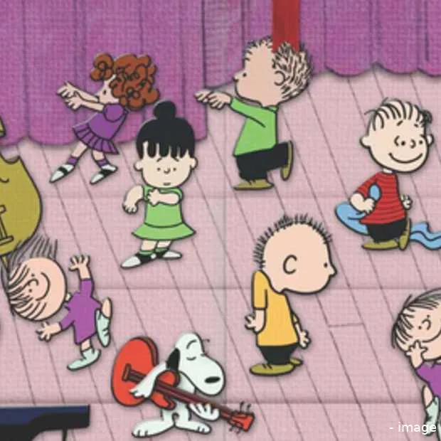 peanuts christmas flash mob