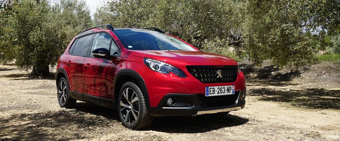 peugeot 2008 gtline front