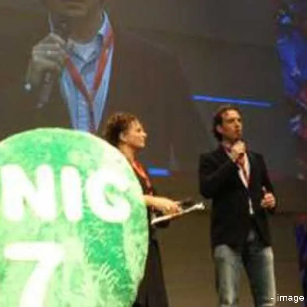 picnic07 opening door marleen stikker en