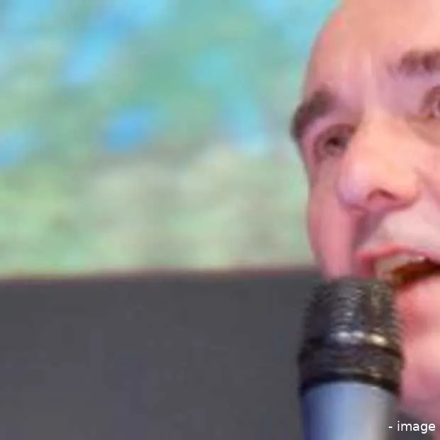 picnic09 game god peter molyneux