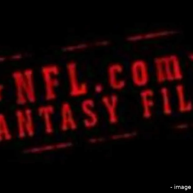 play fantasy football