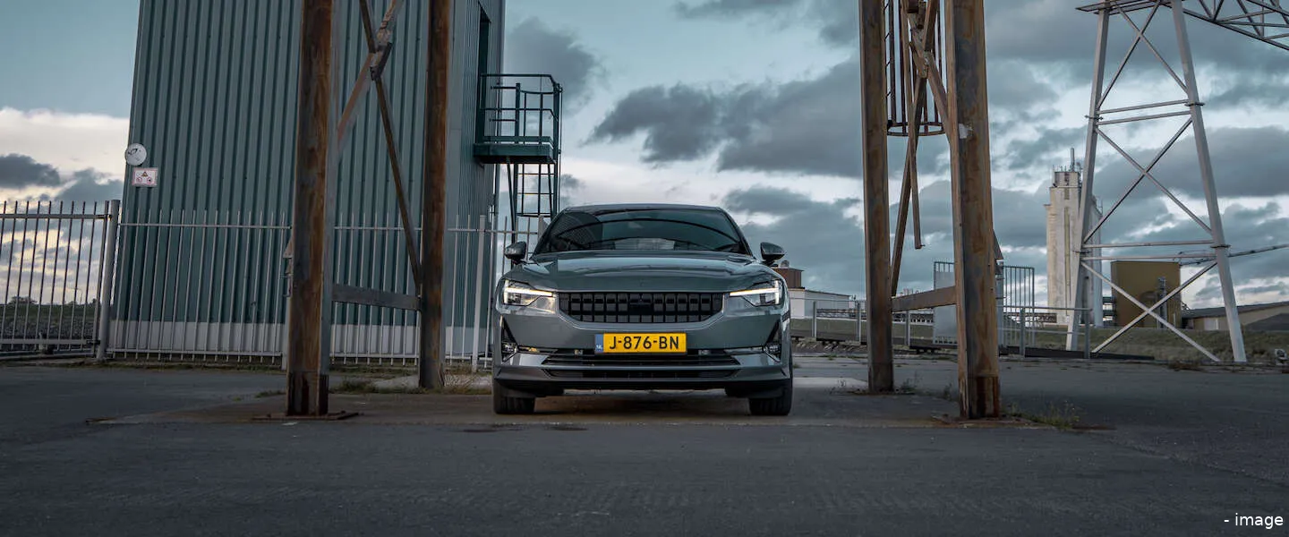 polestar 2 front