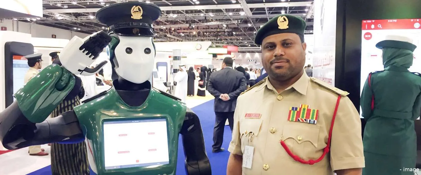 politierobot dubai 1