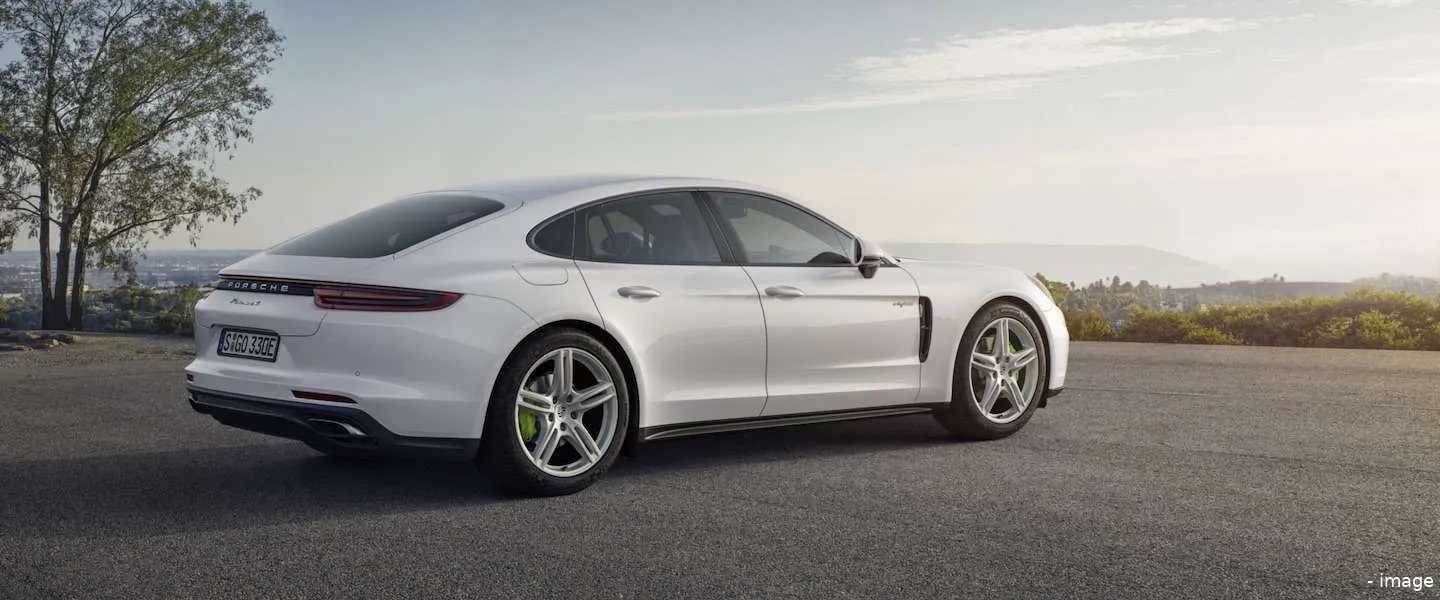 porsche panamera 4 e hybrid