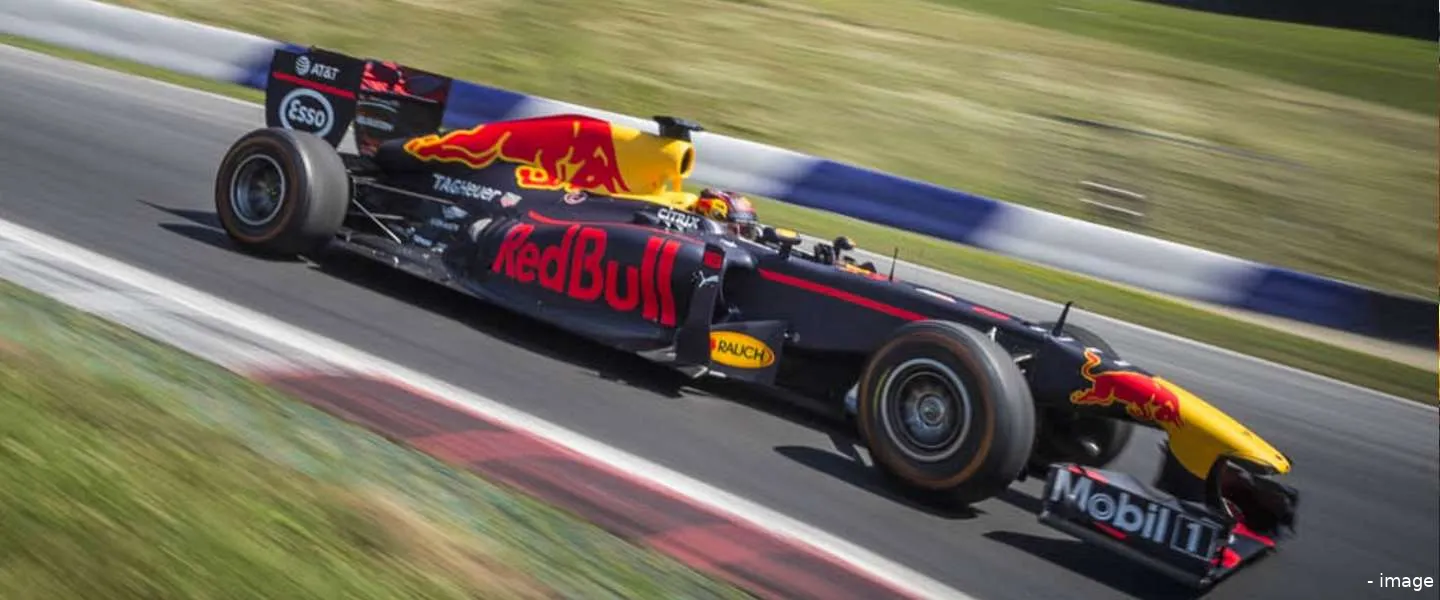 rally rijder in f1 bolide