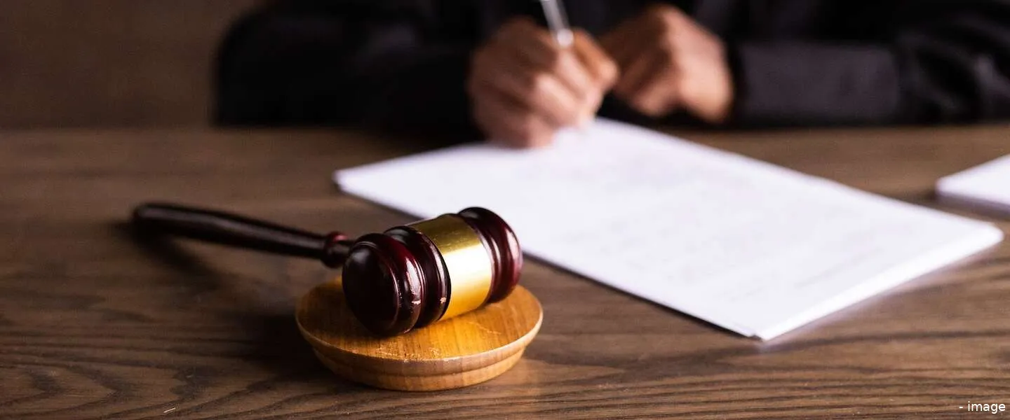 rechtbank papier header