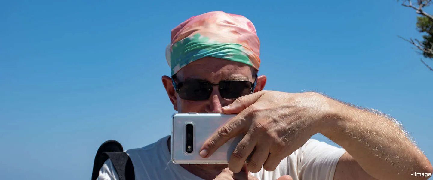 samsung smartphone isocell hp2