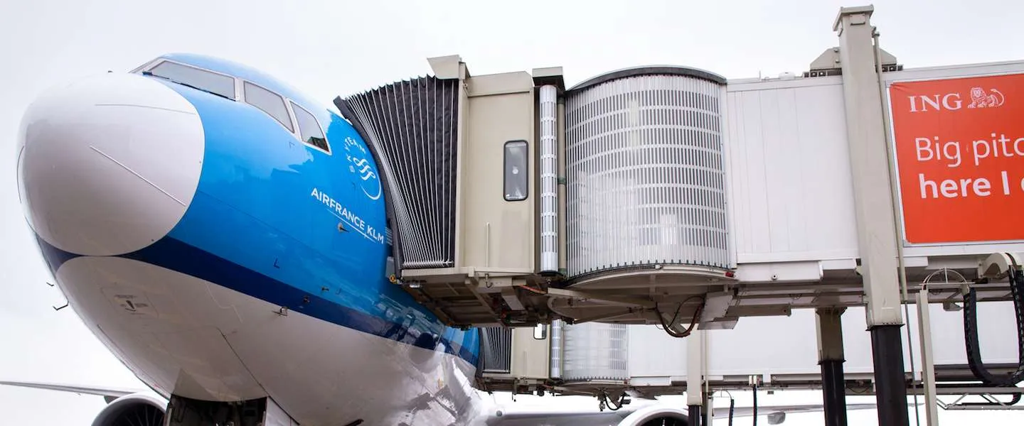 schiphol passagiersbrug klm