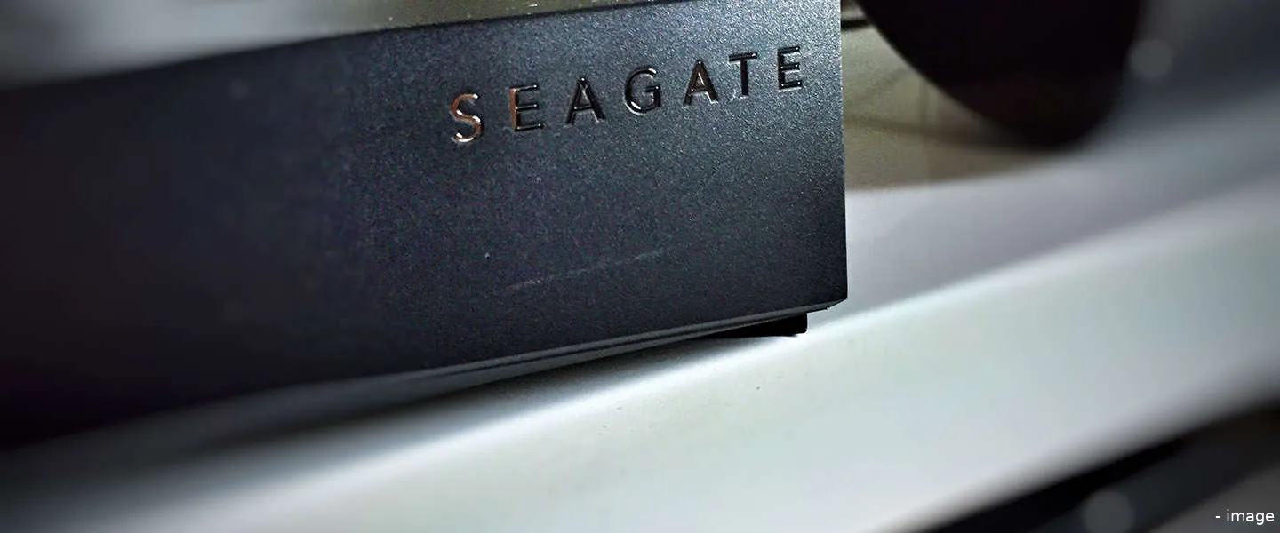 seagate header