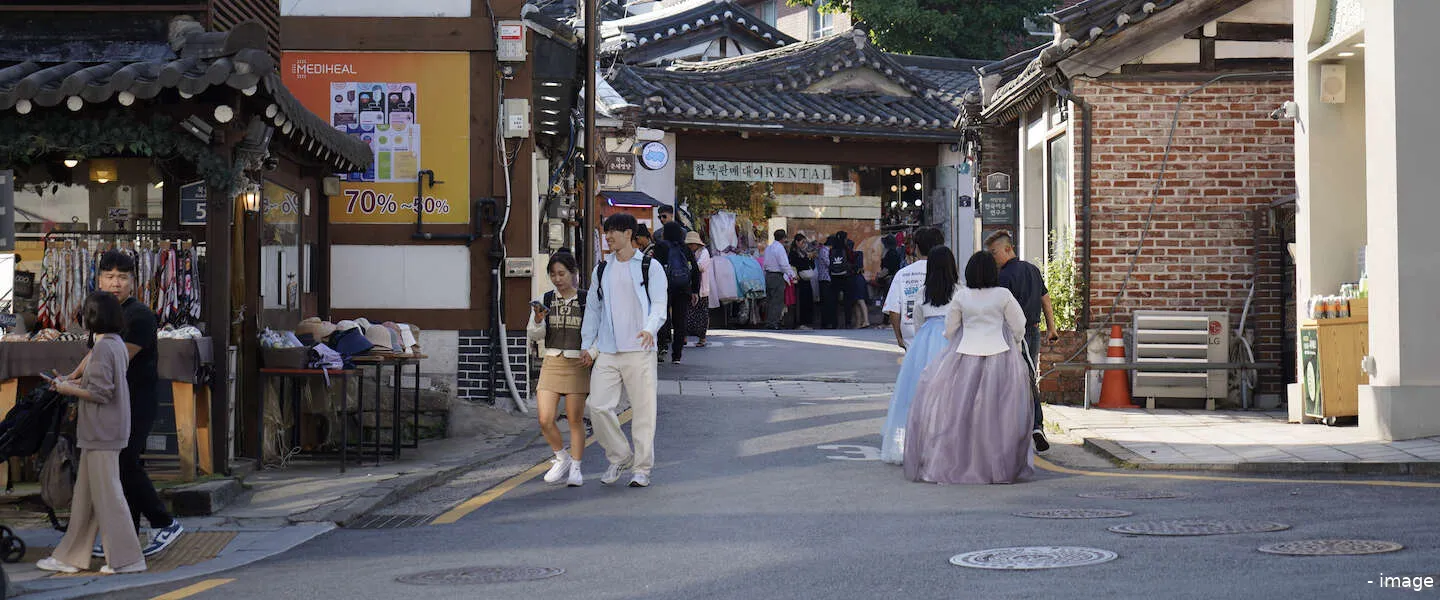 seoul hyundai seoul bukchon hanok village