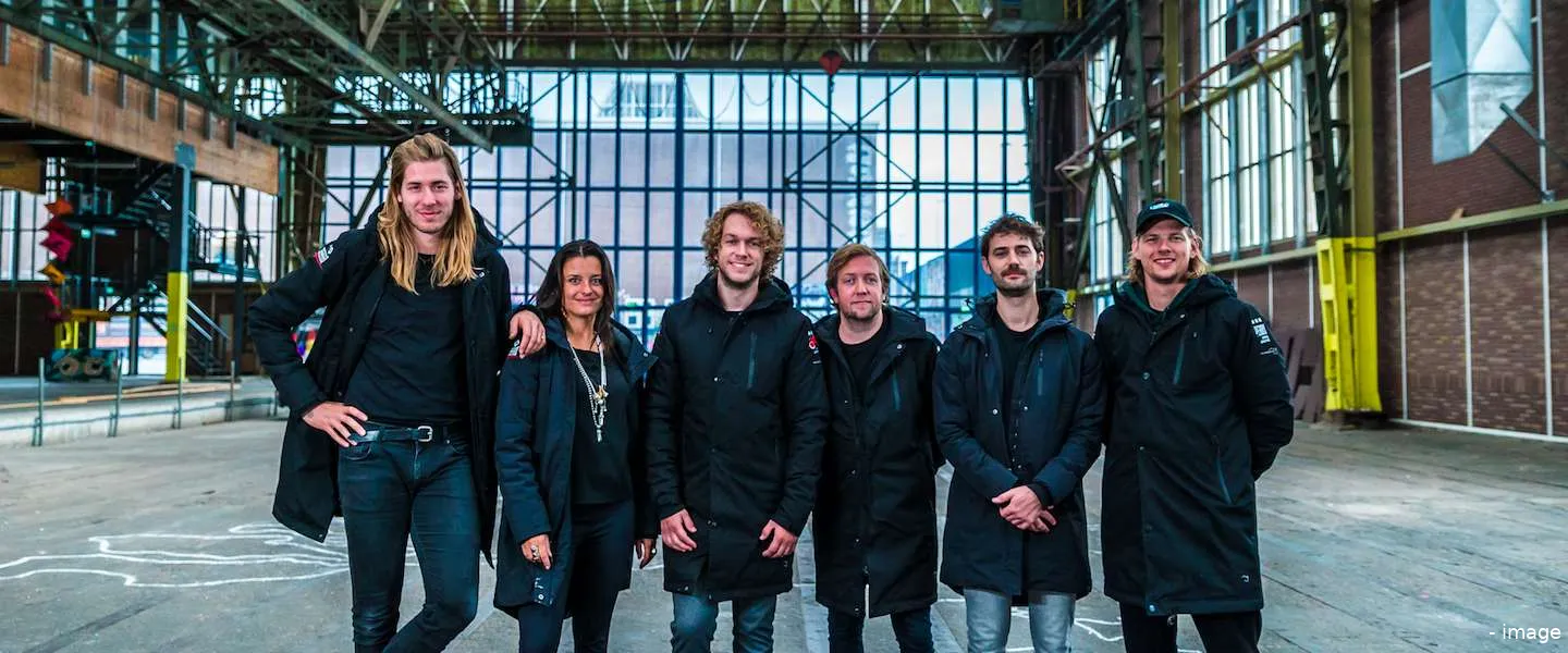 serious request teams