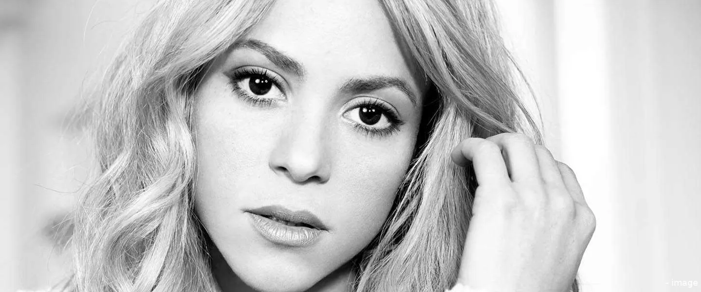 shakira facebook 100miljoen