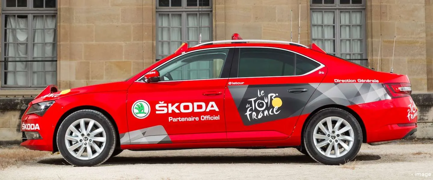 skoda superb parijs tour de france 01