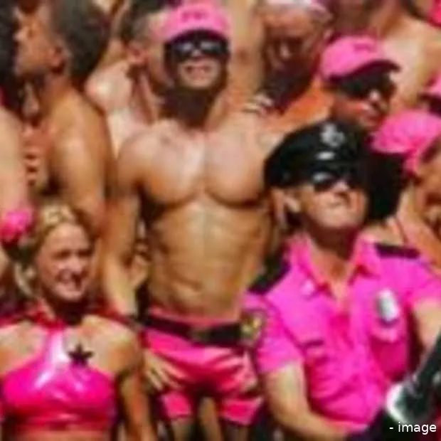 sociale cybercrime bij amsterdam gay pri