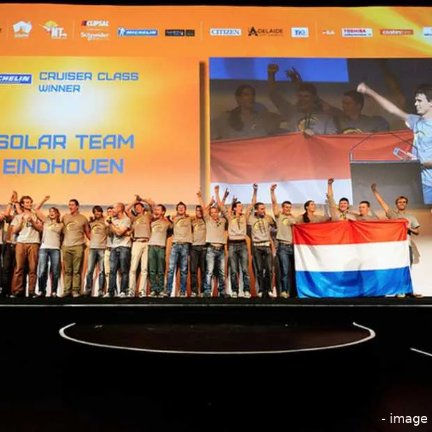 solar team eindhoven wint cruiser klasse