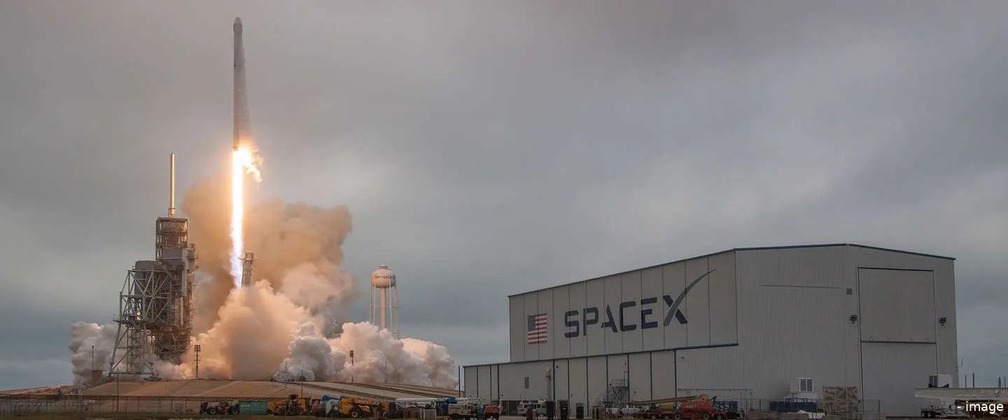 spacex dragon herlancering stage 1