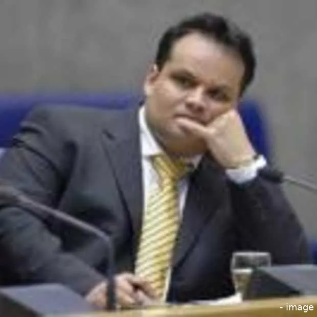 staatssecretaris de jager met ballen op