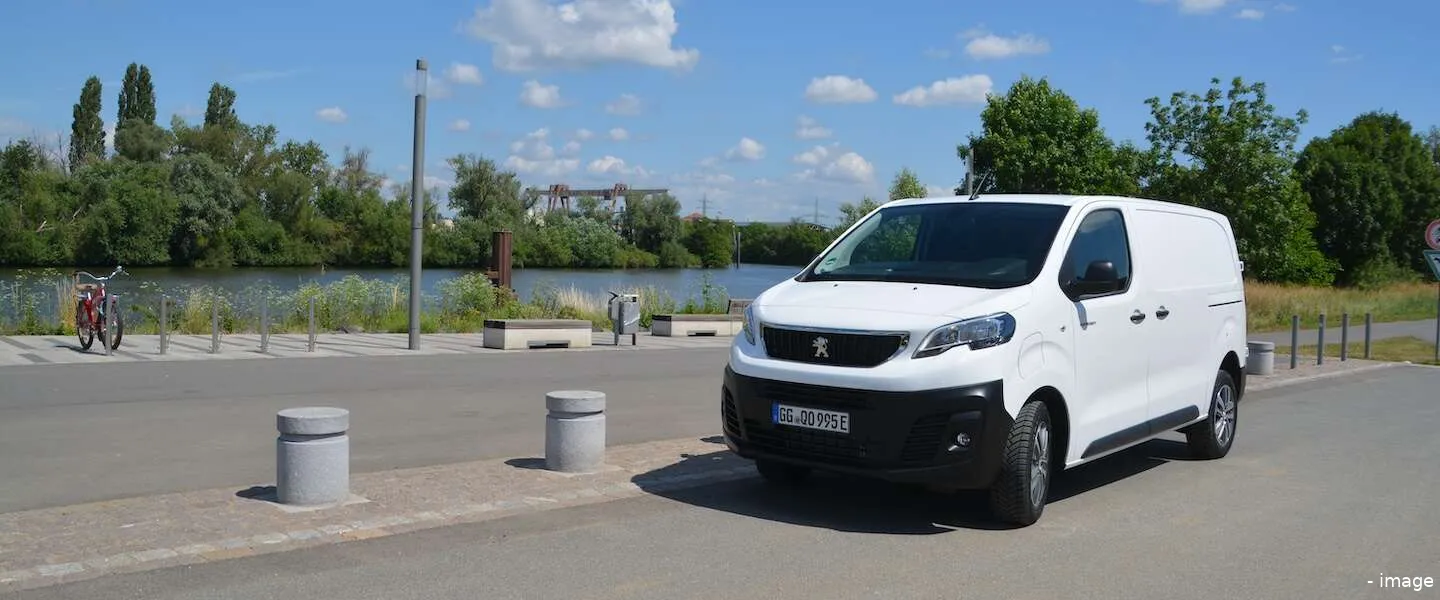 stellantis fcev header