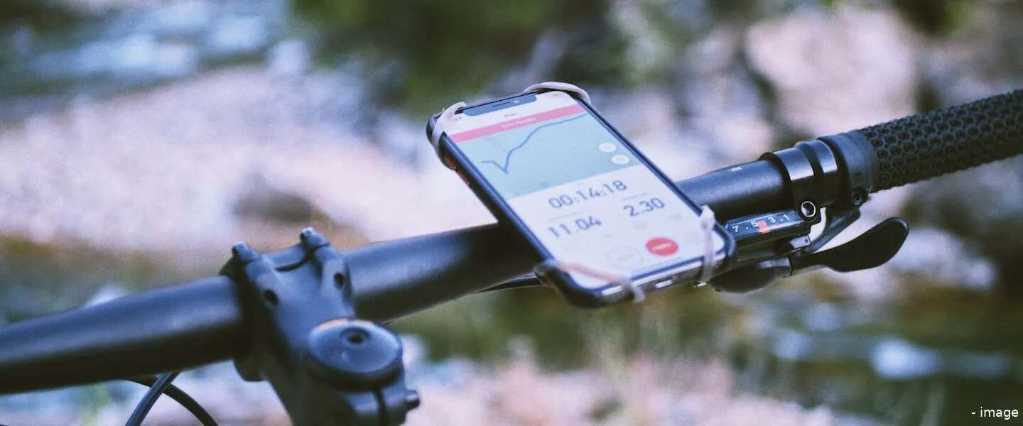 strava header
