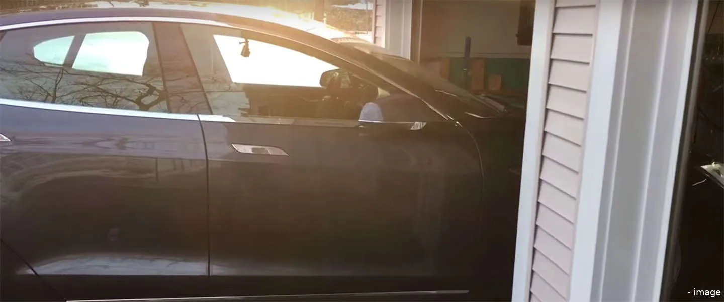 summon tesla model s