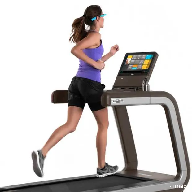 technogym toont eerste google glass gest