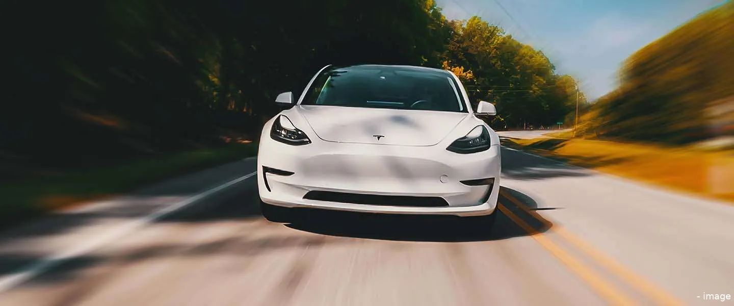 tesla model 3 6