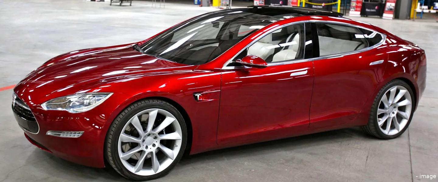 tesla model s garage 1