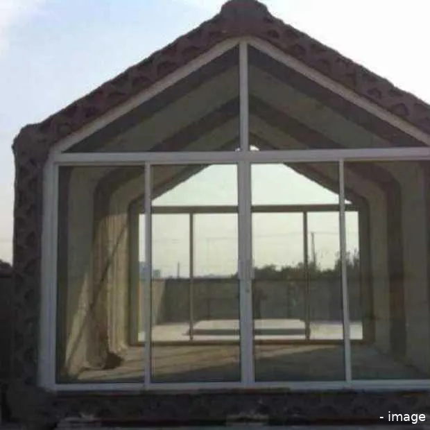 tien huizen per dag bouwen met een mega