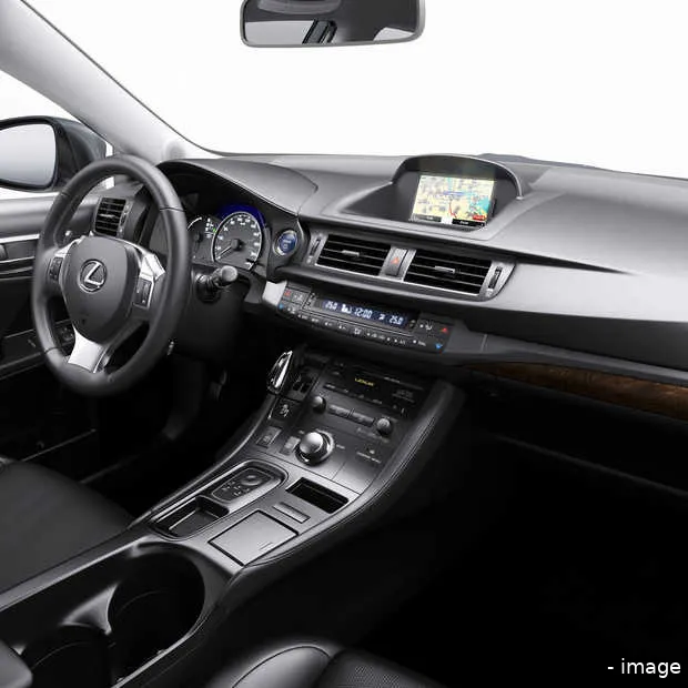 tomtom lanceert ct moveon navi voor lexu