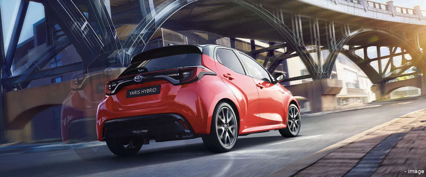 toyota yaris auto van het jaar 2021