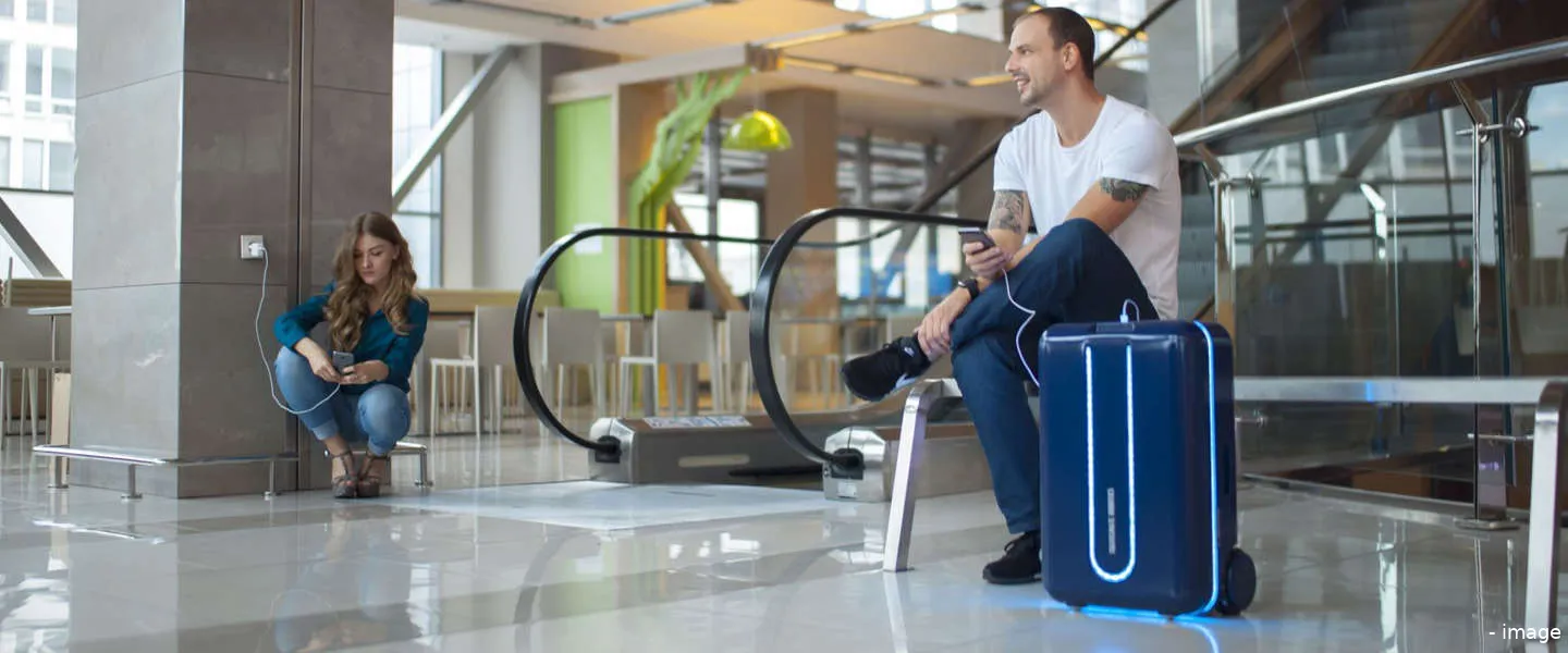 travelmate koffer robot